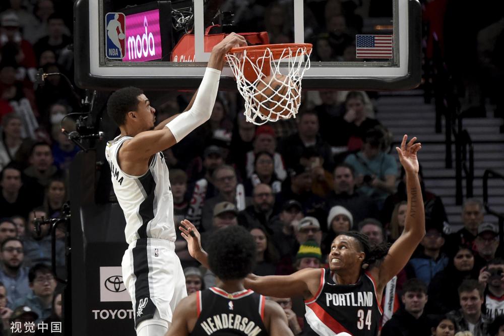 再将球回给 再将球回给